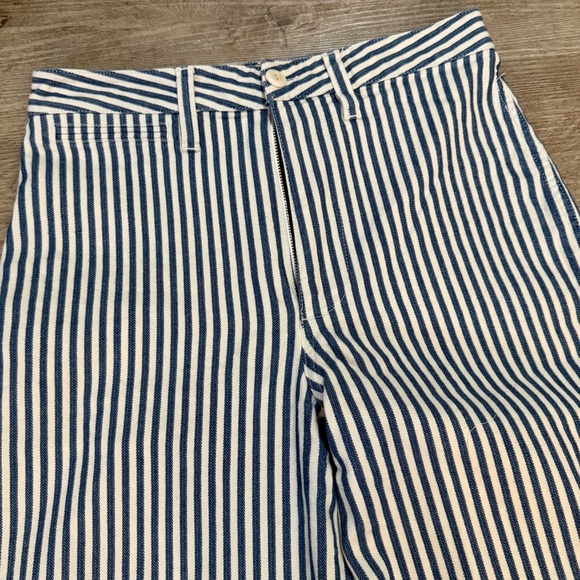 Emmett Wide-Leg Crop Pants in Herringbone Railroad Stripe - Picture 5 of 9